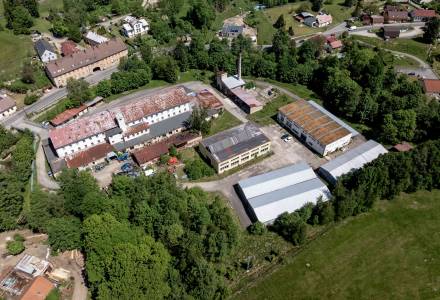                                     Prodej výrobně skladovacího areálu v obci Raspenava, Liberecký kraj, celková plocha areálu činí 24.366m2
                                