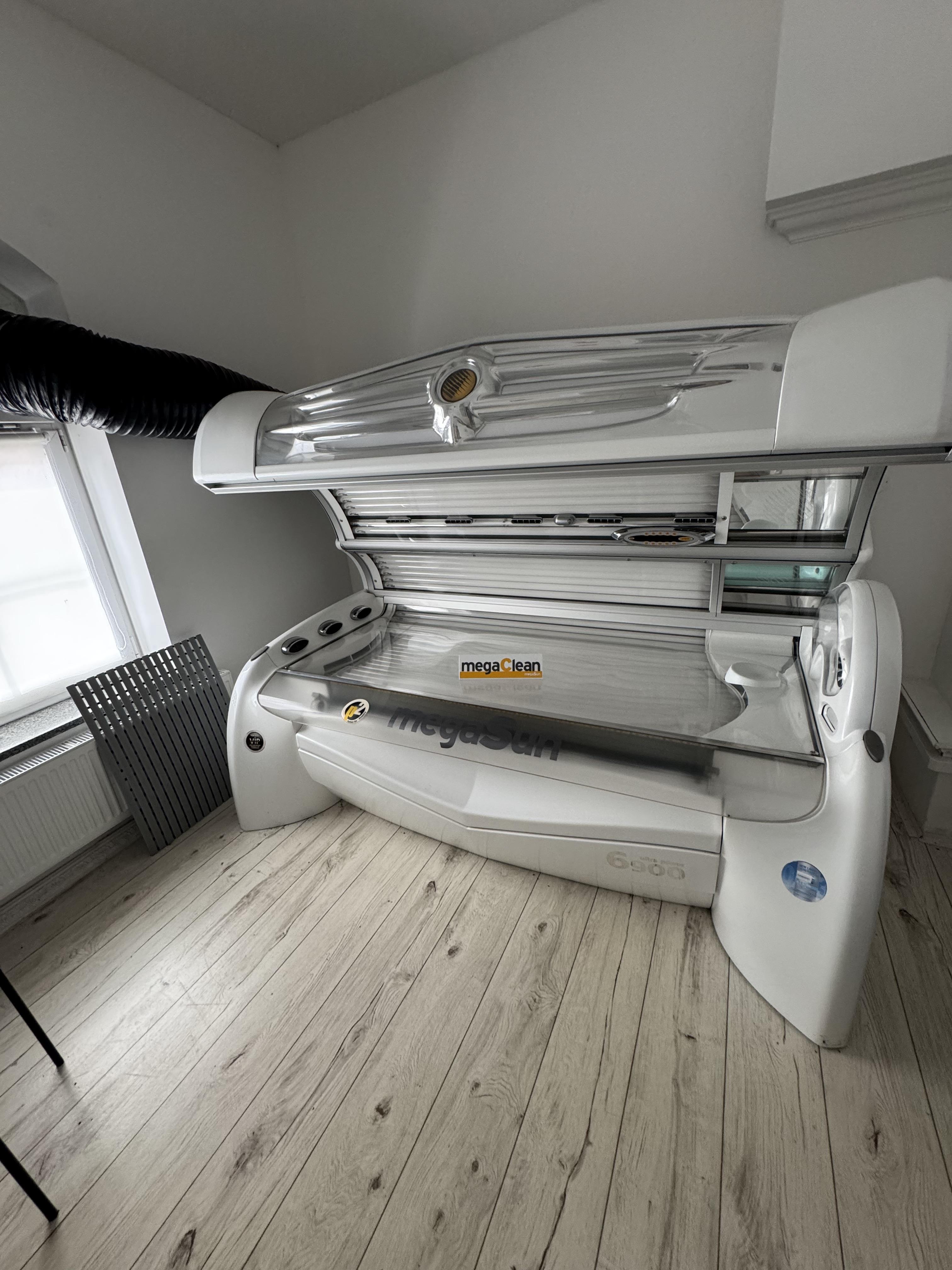 Prodej solária MEGASUN 6900 ULTRA POWER