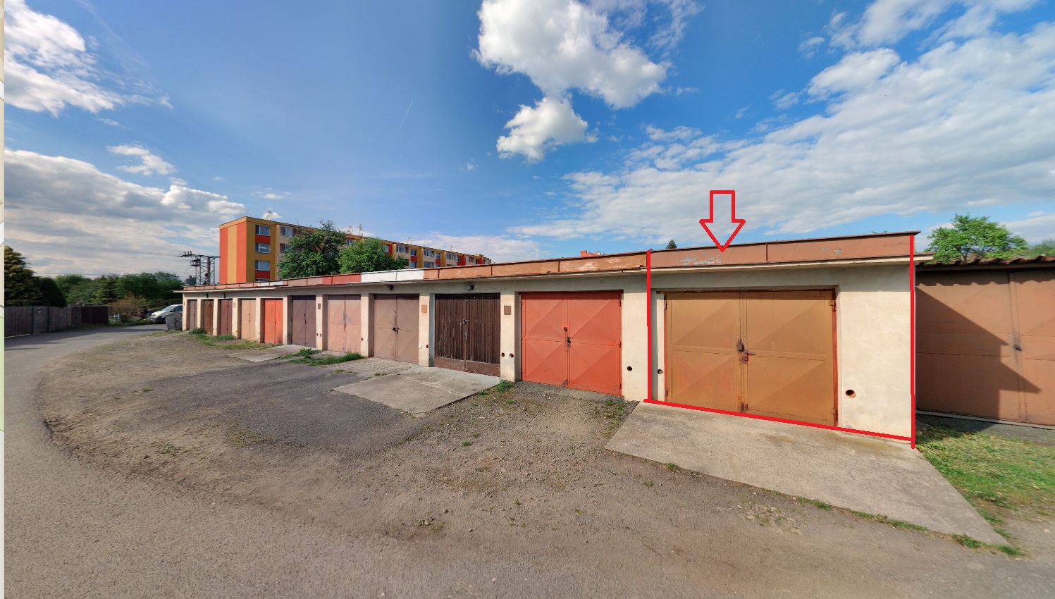 Prodej stavby (garáže), zastavěná plocha 24 m2, obec Lešná, okres Vsetín, Zlínský kraj. 