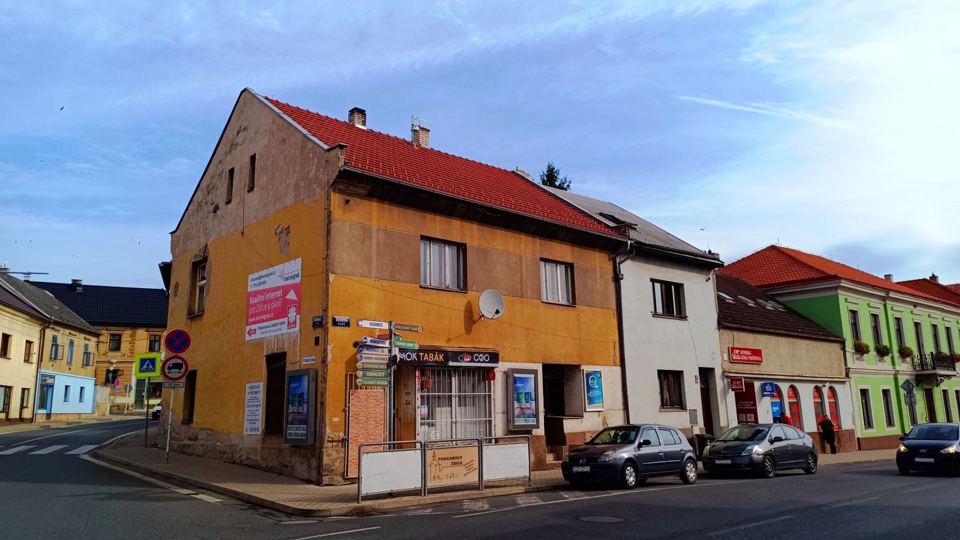 Prodej dvoupodlažního RD užitná plocha 239m², vedlejší stavby užitná plocha 39m² a pozemků 317m², obec Zdice, Středočeský kraj 