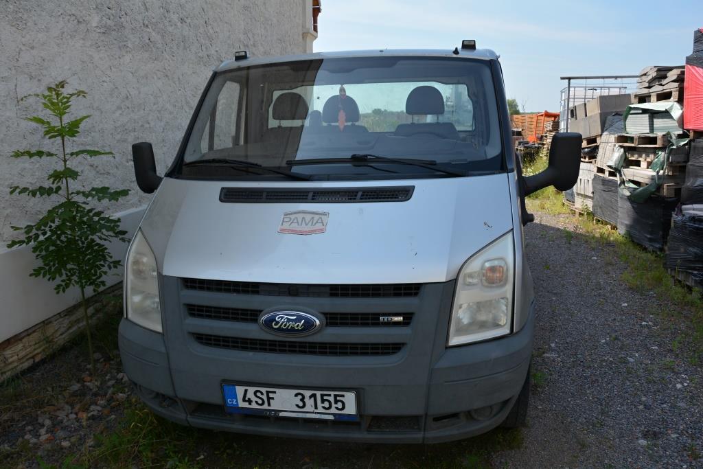 Nákladní automobil Ford Transit 350M, 2.4d, 85 kW, RZ 4SF3155, 2007, stav tachometru 280.184 km, z majetku PAMA Poděbrady s.r.o.