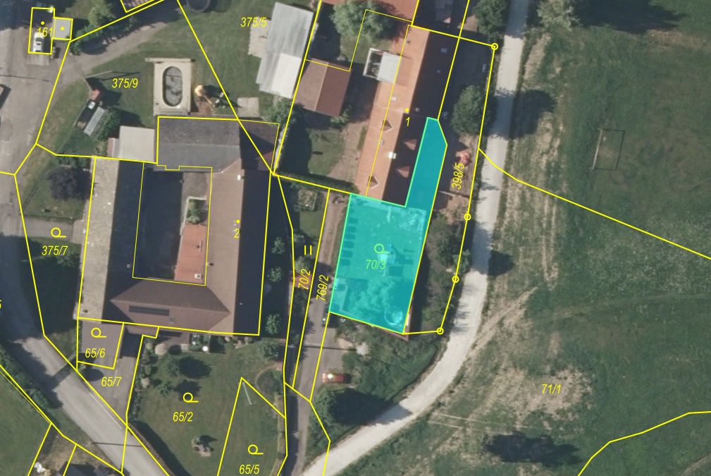 Prodej pozemku - zahrada, celková výměra pozemku 374 m2, k.ú. a obec Zahrádky, Jindřichův Hradec
