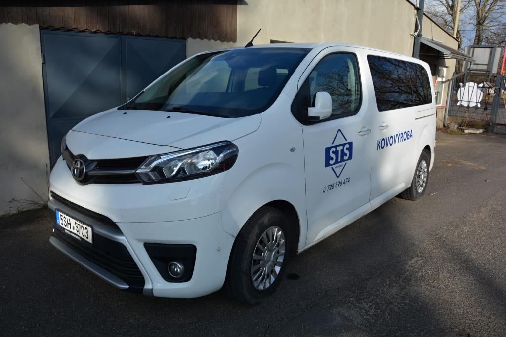 Osobní automobil TOYOTA PROACE, 2021, RZ: 5SH9703, VIN: YARVEEHTMGZ206249, 185.000 km,  z majetku STS Prunéřov, a.s.