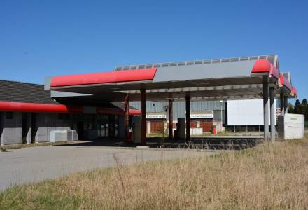                                     Čerpací stanice PHM, pozemky celkem 2.666 m2, Nová Bystřice, 2 km od hranice s Rakouskem
                                