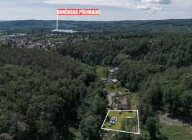 Prodej stavební pozemek, celková výměra 968 m2, se stavebním povolením na RD, k.ú. Rozdrojovice, Brno-venkov