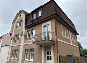 Prodej bytové jednotky, dispozice 3+1, podlahová plocha vč. příslušenství 69 m2, ul. Osvětimská, Nejdek