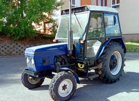 Zemědělský kolový traktor ZETOR 7211, rok výroby 1986,  počet MTH cca 2000