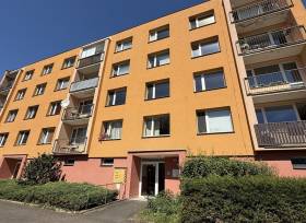 Prodej bytové jednotky, dispozice 3+1, podlahová plocha vč. příslušenství 84 m2, ul. Šumavská, Ústí nad Labem