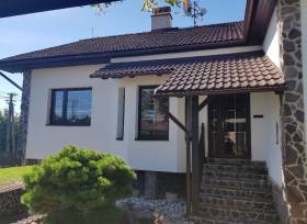 Prodej RD s domácím wellness, podlahová plocha 330 m2, pozemky celkem 1211 m2, Prostřední Bludovice